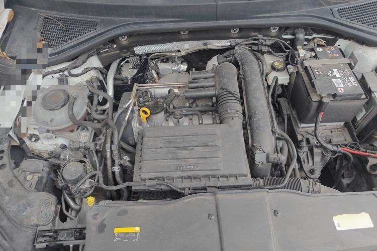 Used Volkswagen T-ROC 2024 280TSI DSG Two-Wheel-Drive Time Edition Engine Bay