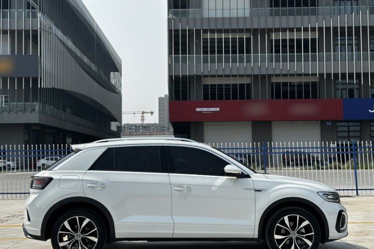 Used Volkswagen T-ROC 2024 300TSI DSG Two-Wheel-Drive Chen Guang Edition Exterior 6