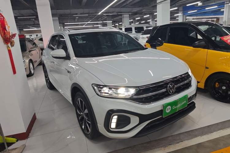Used Volkswagen T-ROC 2024 300TSI DSG Two-Wheel-Drive Chen Guang Edition Front Right 45 Deg