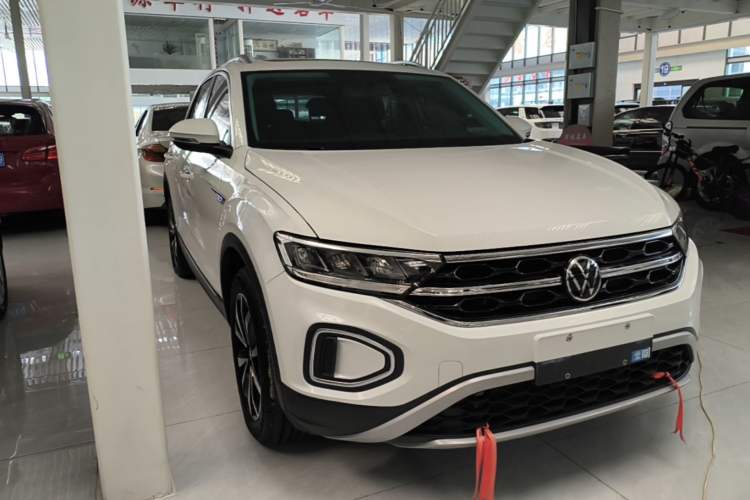 Used Volkswagen T-ROC 2024 280TSI DSG Two-Wheel-Drive Time Edition Front Right 45 Deg