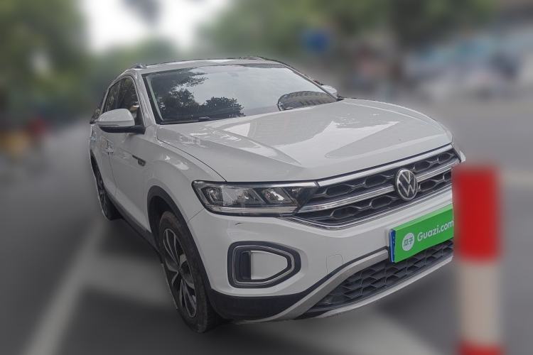 Used Volkswagen T-ROC 2024 280TSI DSG Two-Wheel-Drive Time Edition Front Right 45 Deg
