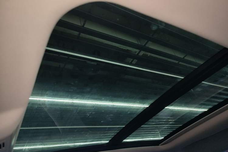 Used Volkswagen T-ROC 2024 280TSI DSG Two-Wheel-Drive Time Edition Headliner