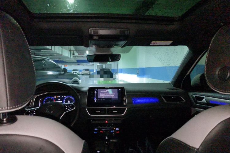 Used Volkswagen T-ROC 2024 300TSI DSG Two-Wheel-Drive Chen Guang Edition Headliner
