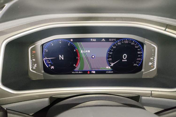 Used Volkswagen T-ROC 2024 300TSI DSG Two-Wheel-Drive Chen Guang Edition Instrument Cluster