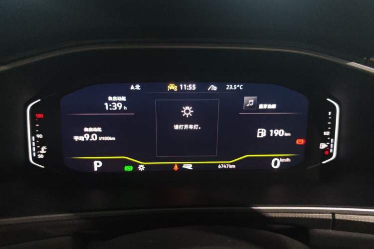 Used Volkswagen T-ROC 2024 300TSI DSG Two-Wheel-Drive Chen Guang Edition Instrument Cluster