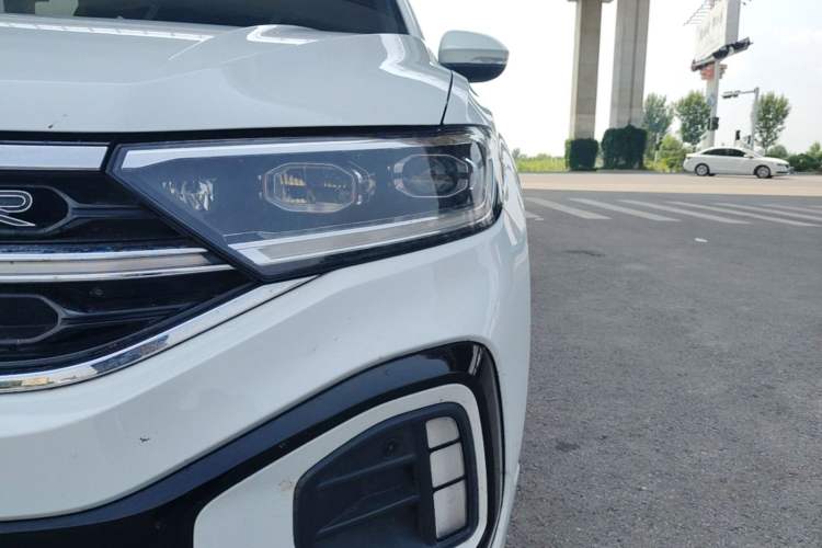 Used Volkswagen T-ROC 2024 300TSI DSG Two-Wheel-Drive Chen Guang Edition Left Front Headlight