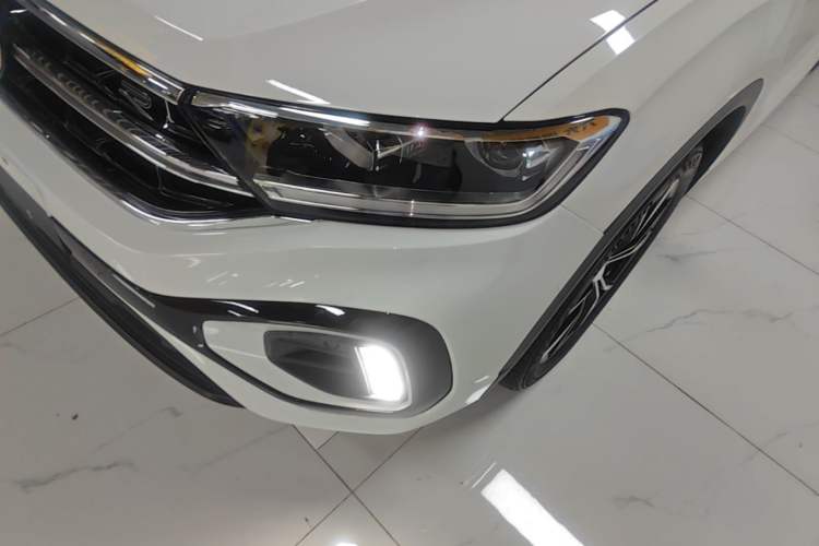 Used Volkswagen T-ROC 2024 300TSI DSG Two-Wheel-Drive Chen Guang Edition Left Front Headlight