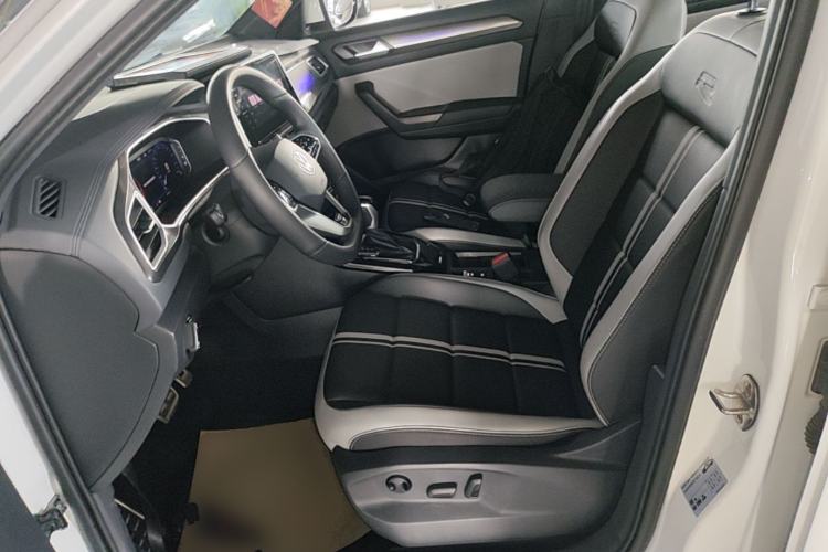 Used Volkswagen T-ROC 2024 300TSI DSG Two-Wheel-Drive Chen Guang Edition Left Front Seat