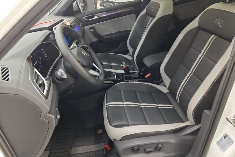 Used Volkswagen T-ROC 2024 300TSI DSG Two-Wheel-Drive Chen Guang Edition Left Front Seat