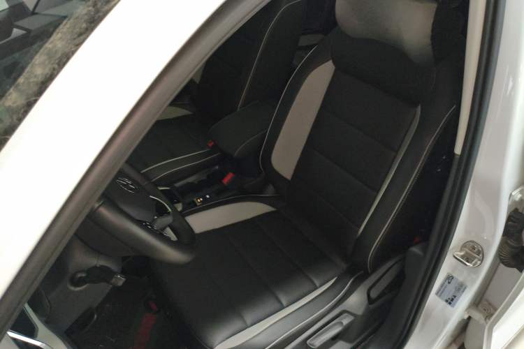 Used Volkswagen T-ROC 2024 280TSI DSG Two-Wheel-Drive Time Edition Left Front Seat