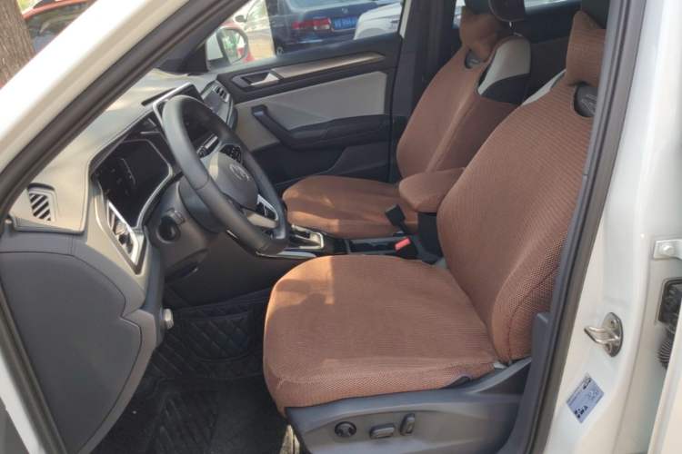 Used Volkswagen T-ROC 2024 300TSI DSG Two-Wheel-Drive Chen Guang Edition Left Front Seat