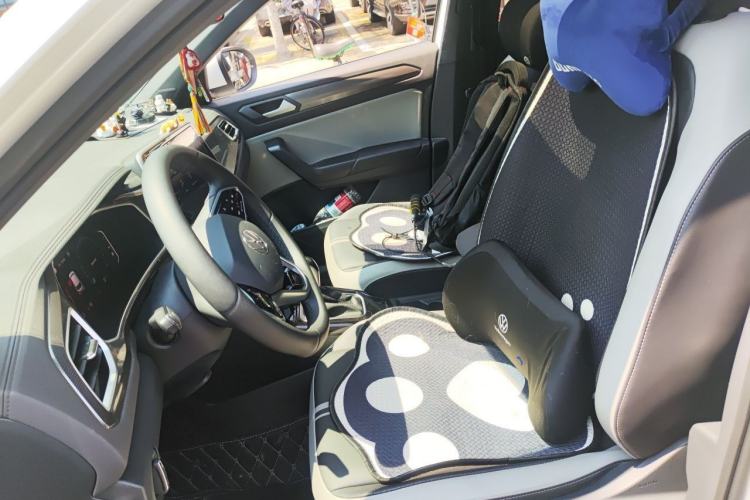 Used Volkswagen T-ROC 2024 300TSI DSG Two-Wheel-Drive Chen Guang Edition Left Front Seat