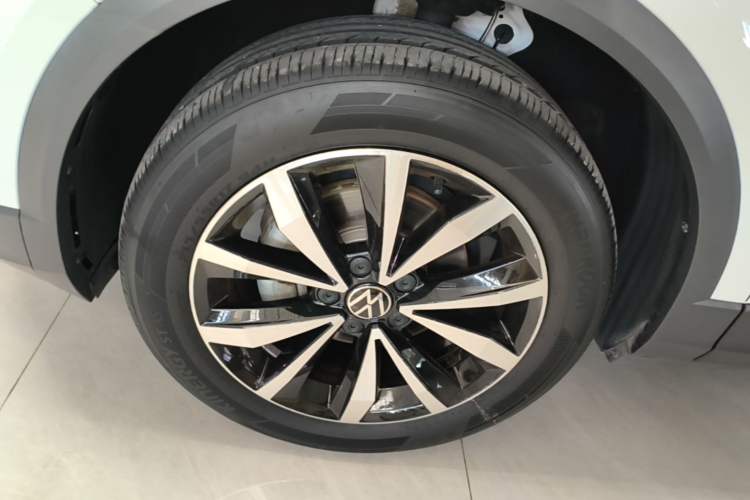 Used Volkswagen T-ROC 2024 280TSI DSG Two-Wheel-Drive Time Edition Left Front Wheel Hub