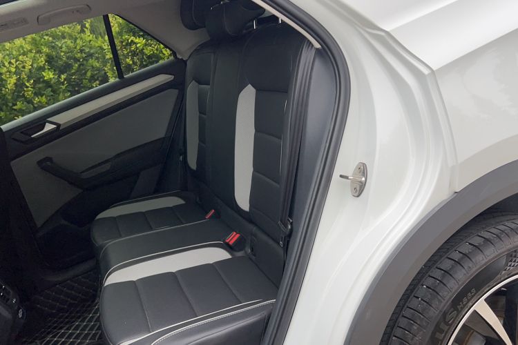 Used Volkswagen T-ROC 2024 280TSI DSG Two-Wheel-Drive Time Edition Left Rear Seat