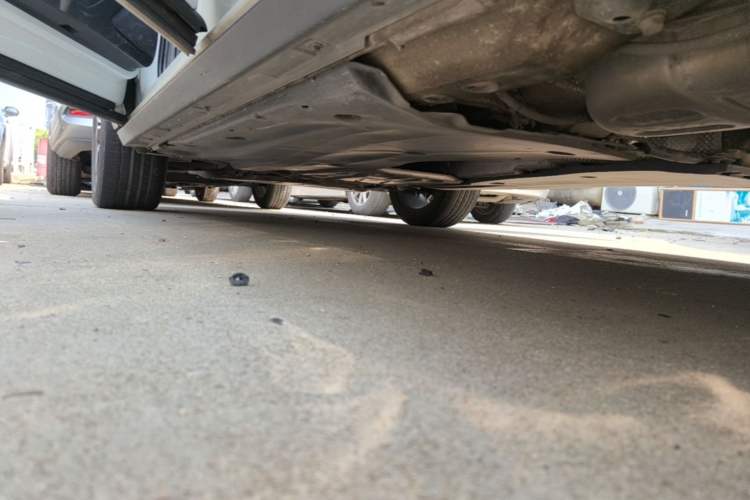 Used Volkswagen T-ROC 2024 300TSI DSG Two-Wheel-Drive Chen Guang Edition Left Side Sill