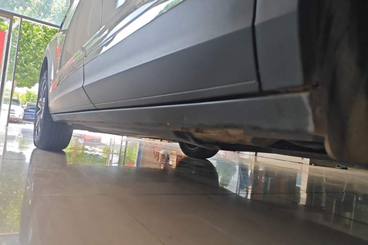 Used Volkswagen T-ROC 2024 280TSI DSG Two-Wheel-Drive Time Edition Left Side Sill