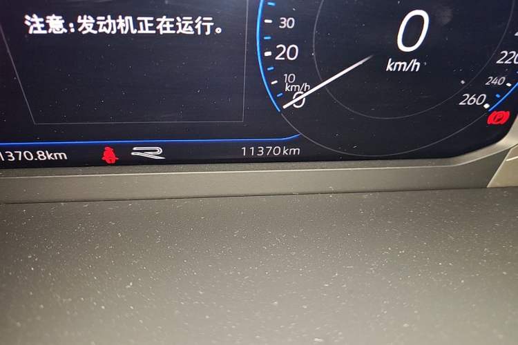 Used Volkswagen T-ROC 2024 300TSI DSG Two-Wheel-Drive Chen Guang Edition Odometer Close Up