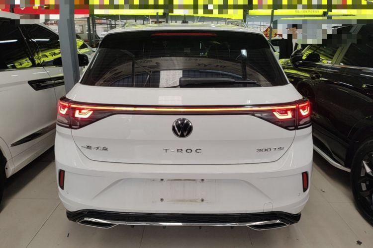 Used Volkswagen T-ROC 2024 300TSI DSG Two-Wheel-Drive Chen Guang Edition Rear