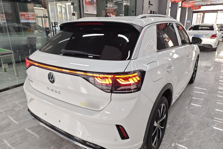 Used Volkswagen T-ROC 2024 300TSI DSG Two-Wheel-Drive Chen Guang Edition Rear Right 45 Deg