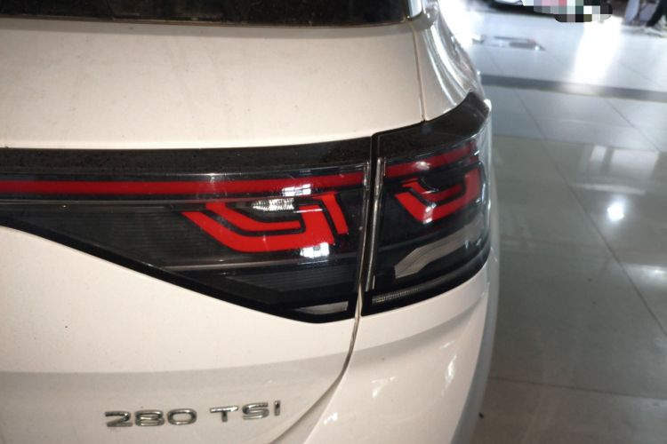 Used Volkswagen T-ROC 2024 280TSI DSG Two-Wheel-Drive Time Edition Right Rear Taillight