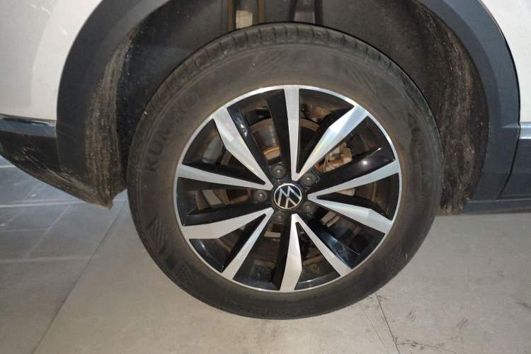 Used Volkswagen T-ROC 2024 280TSI DSG Two-Wheel-Drive Time Edition Right Rear Wheel Hub