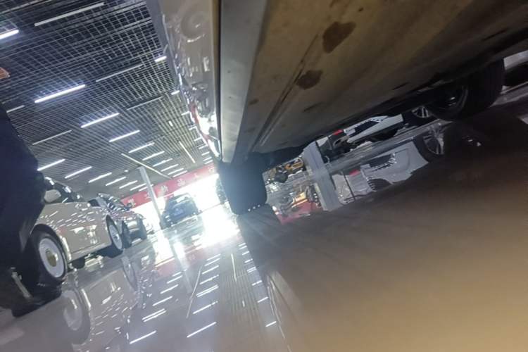 Used Volkswagen T-ROC 2024 300TSI DSG Two-Wheel-Drive Chen Guang Edition Right Side Sill