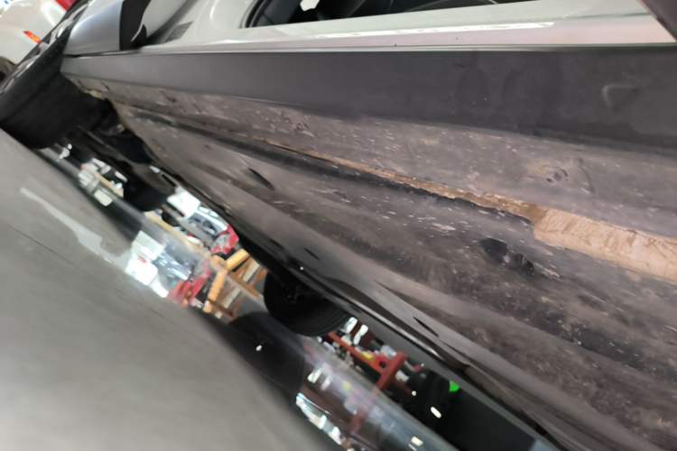 Used Volkswagen T-ROC 2024 280TSI DSG Two-Wheel-Drive Time Edition Right Side Sill