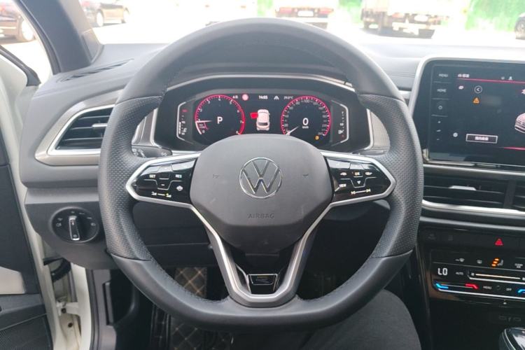 Used Volkswagen T-ROC 2024 300TSI DSG Two-Wheel-Drive Chen Guang Edition Steering Wheel