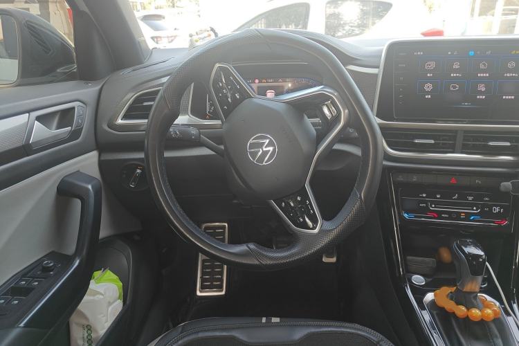 Used Volkswagen T-ROC 2024 300TSI DSG Two-Wheel-Drive Chen Guang Edition Steering Wheel