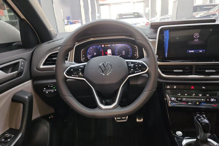 Used Volkswagen T-ROC 2024 300TSI DSG Two-Wheel-Drive Chen Guang Edition Steering Wheel