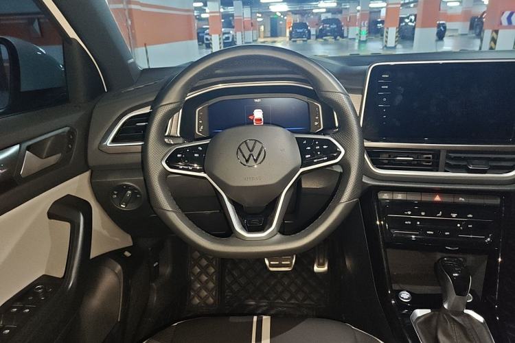 Used Volkswagen T-ROC 2024 300TSI DSG Two-Wheel-Drive Chen Guang Edition Steering Wheel