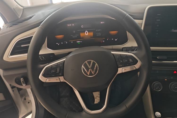 Used Volkswagen T-ROC 2024 280TSI DSG Two-Wheel-Drive Time Edition Steering Wheel
