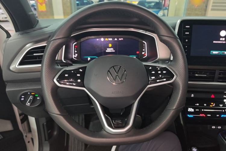 Used Volkswagen T-ROC 2024 300TSI DSG Two-Wheel-Drive Chen Guang Edition Steering Wheel
