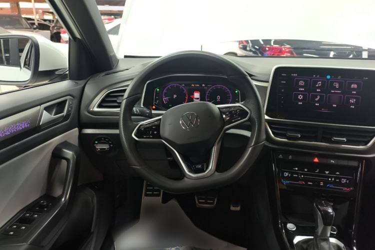 Used Volkswagen T-ROC 2024 300TSI DSG Two-Wheel-Drive Chen Guang Edition Steering Wheel