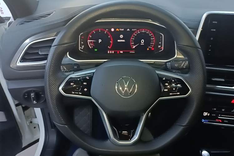 Used Volkswagen T-ROC 2024 300TSI DSG Two-Wheel-Drive Chen Guang Edition Steering Wheel