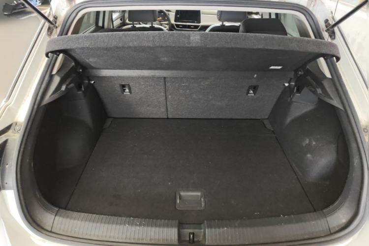 Used Volkswagen T-ROC 2024 280TSI DSG Two-Wheel-Drive Time Edition Trunk