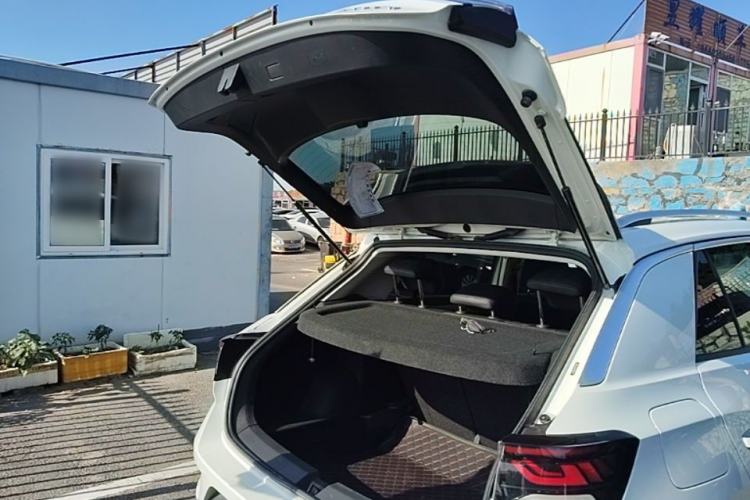 Used Volkswagen T-ROC 2024 280TSI DSG Two-Wheel-Drive Time Edition Trunk