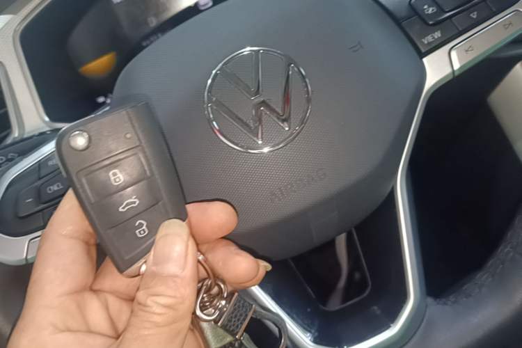 Used Volkswagen T-ROC 2024 280TSI DSG Two-Wheel-Drive Time Edition Vehicle Key
