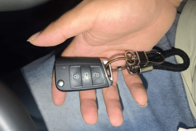 Used Volkswagen T-ROC 2024 280TSI DSG Two-Wheel-Drive Time Edition Vehicle Key