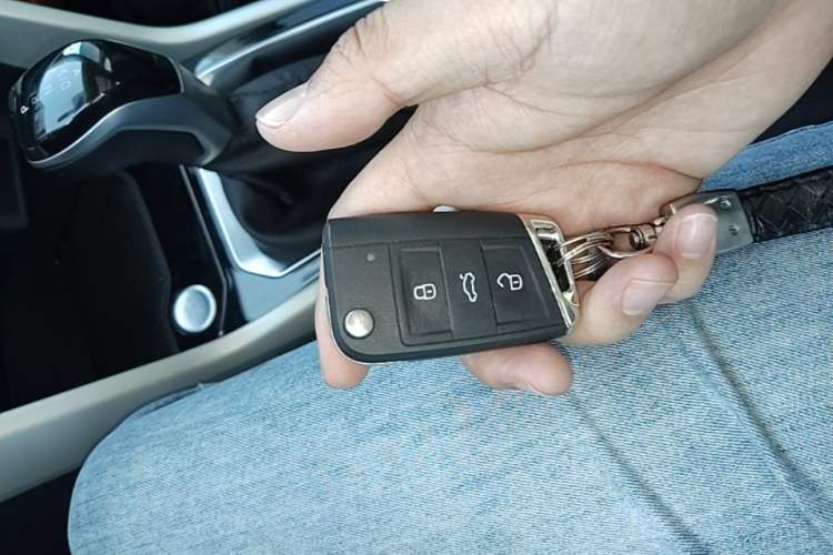 Used Volkswagen T-ROC 2024 280TSI DSG Two-Wheel-Drive Time Edition Vehicle Key