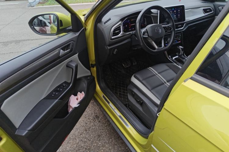 Used Volkswagen T-ROC 2024 300TSI DSG Two-Wheel-Drive Starlight Edition Driver Seat