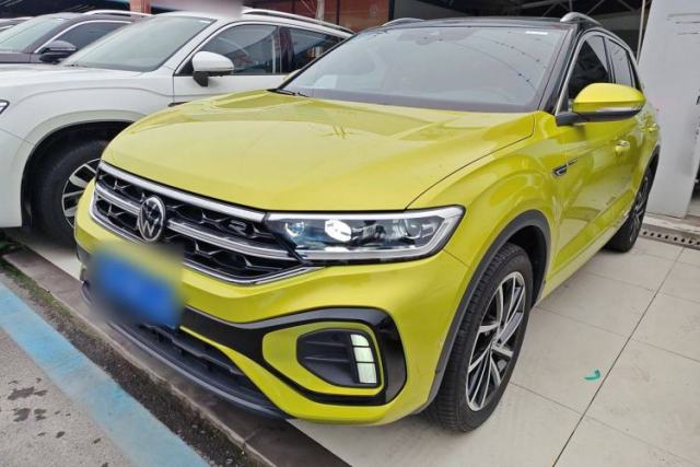 Ojetý Volkswagen T-ROC 2024 300TSI DSG Two-Wheel-Drive Starlight Edition