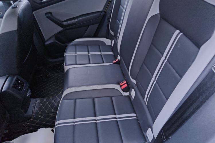 Used Volkswagen T-ROC 2024 300TSI DSG Two-Wheel-Drive Starlight Edition Left Rear Seat