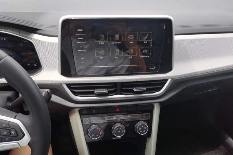 Used Volkswagen T-ROC 2025 Facelift Model 2 280TSI DSG Two-Wheel Drive Shiguang Edition Audio And AC Panel