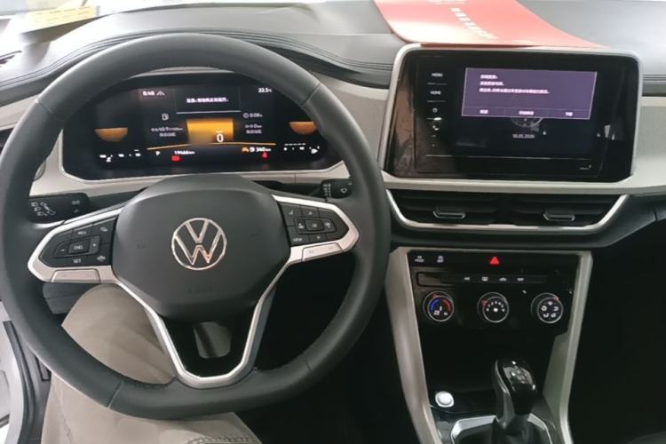 Used Volkswagen T-ROC 2025 280TSI DSG Two-Wheel Drive Time Edition Center Console