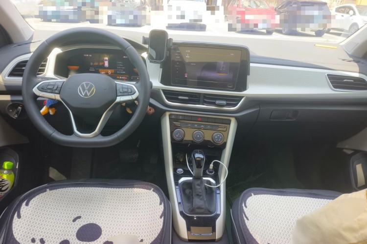 Used Volkswagen T-ROC 2025 280TSI DSG Two-Wheel Drive Time Edition Center Console