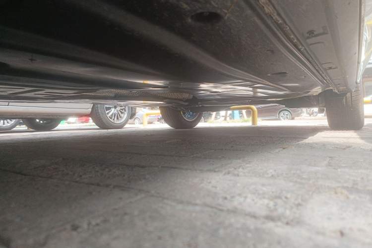 Used Volkswagen T-ROC 2025 300TSI DSG Two-Wheel Drive Chen Guang Edition Chassis Front Left