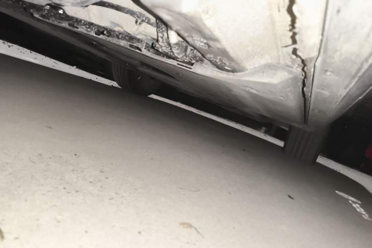 Used Volkswagen T-ROC 2025 300TSI DSG Two-Wheel Drive Chen Guang Edition Chassis Rear Right