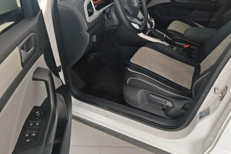 Used Volkswagen T-ROC 2025 280TSI DSG Two-Wheel Drive Time Edition Driver Seat