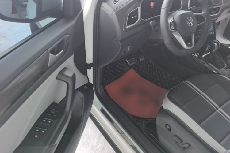 Used Volkswagen T-ROC 2025 300TSI DSG Two-Wheel Drive Chen Guang Edition Driver Seat